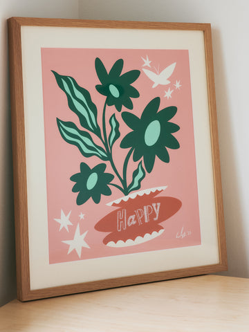 HAPPY VASE